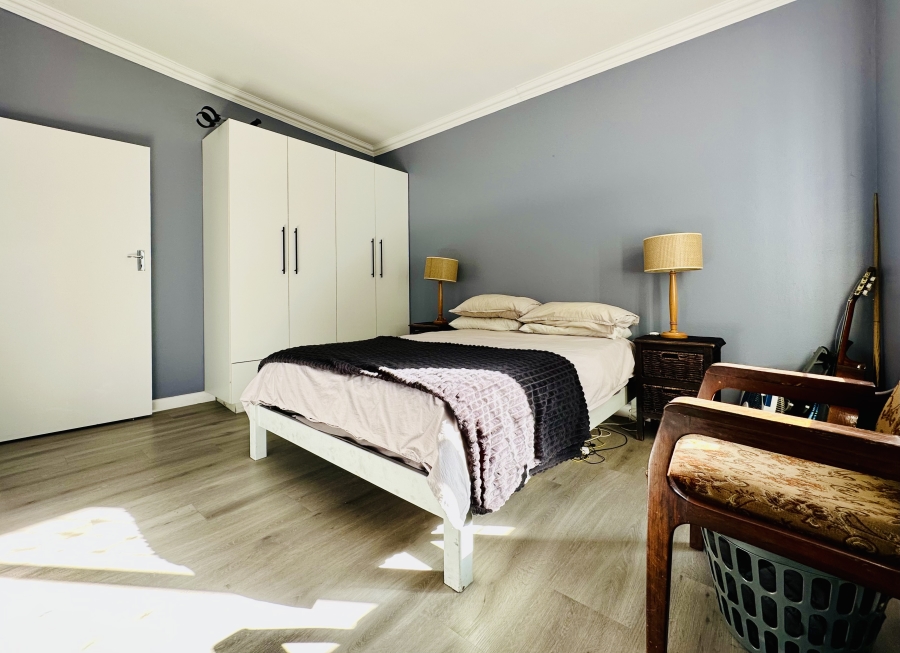 5 Bedroom Property for Sale in Onrus Western Cape